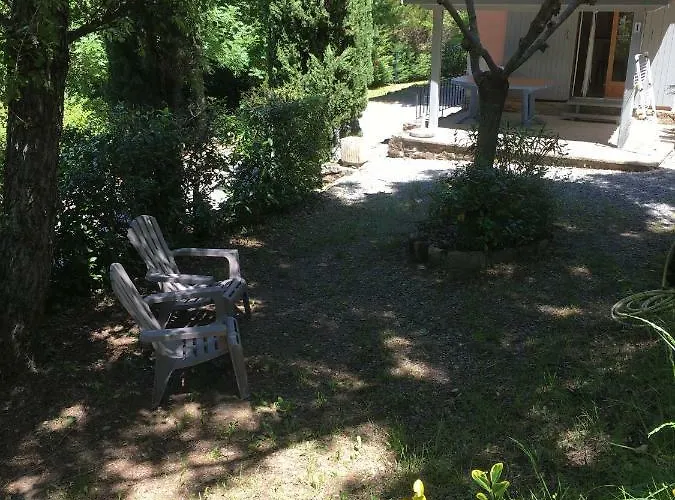 Manoir De Champvert *