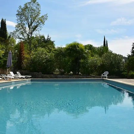 Manoir De Champvert *